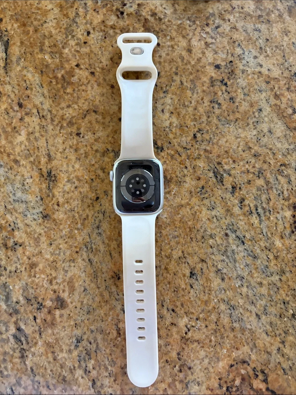 Apple Watch Rosegold with Cream Checkered Sport Band & Charger